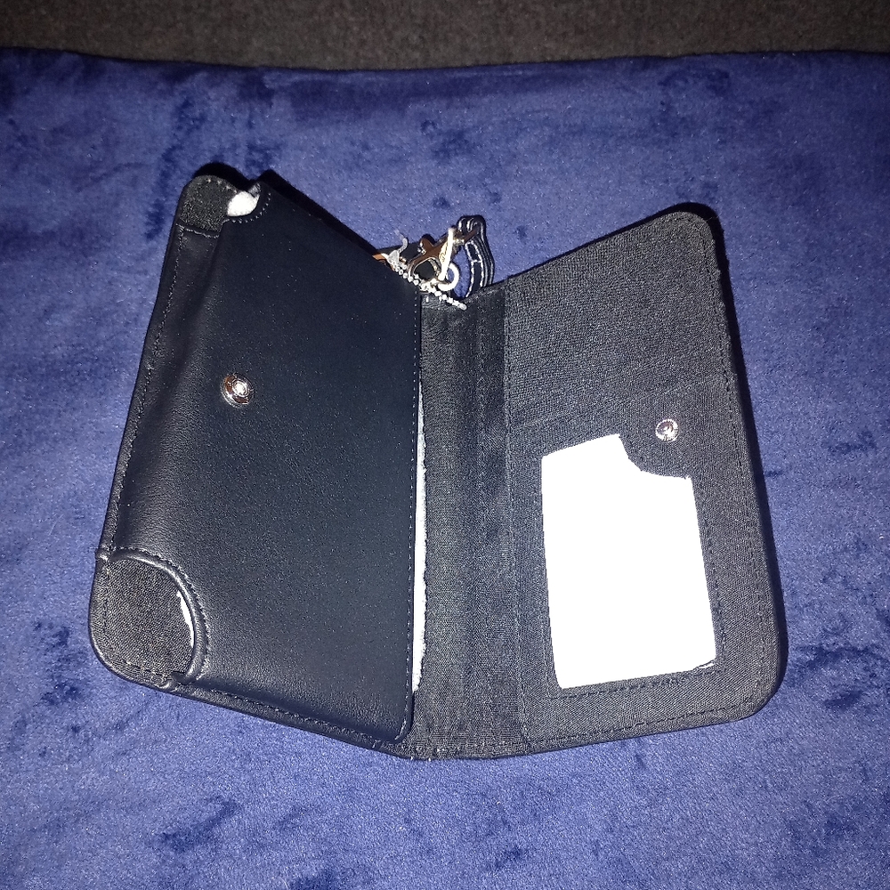 NWT Disney loungefly Nightmare Before Christmas Wallet and Phone holder - Picture 7 of 13